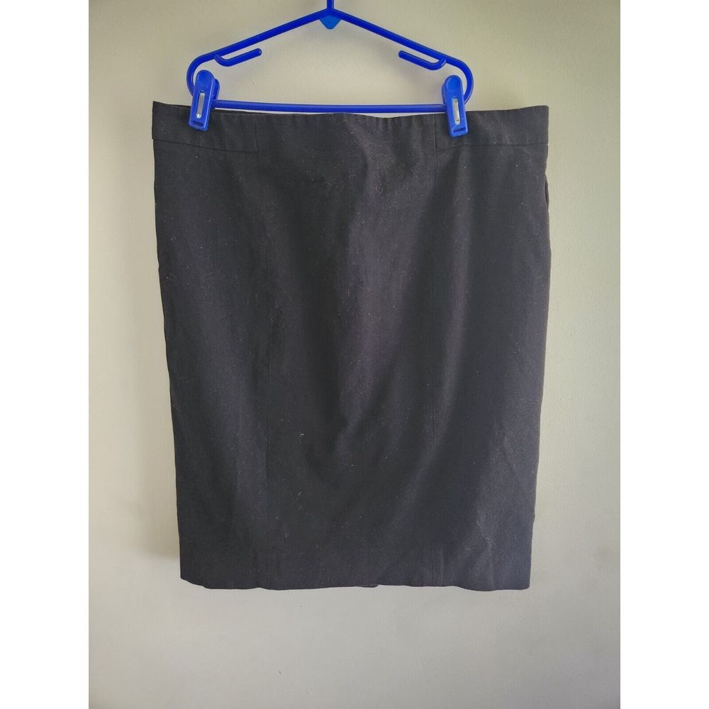 Gap Womens Dress Skirt sz 12 Black Back Zip Stretch Straight Pencil Zip Closure